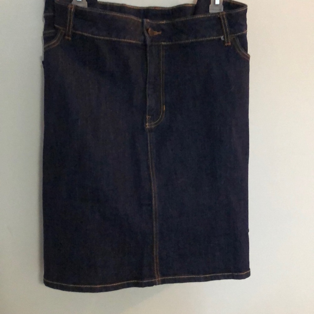 PLUS-SIZE OLD NAVY DEMIM SKIRT